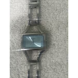 Vintage Fusion Ladies Stainless Steel. Silver Tone Watch .working .8.5inch